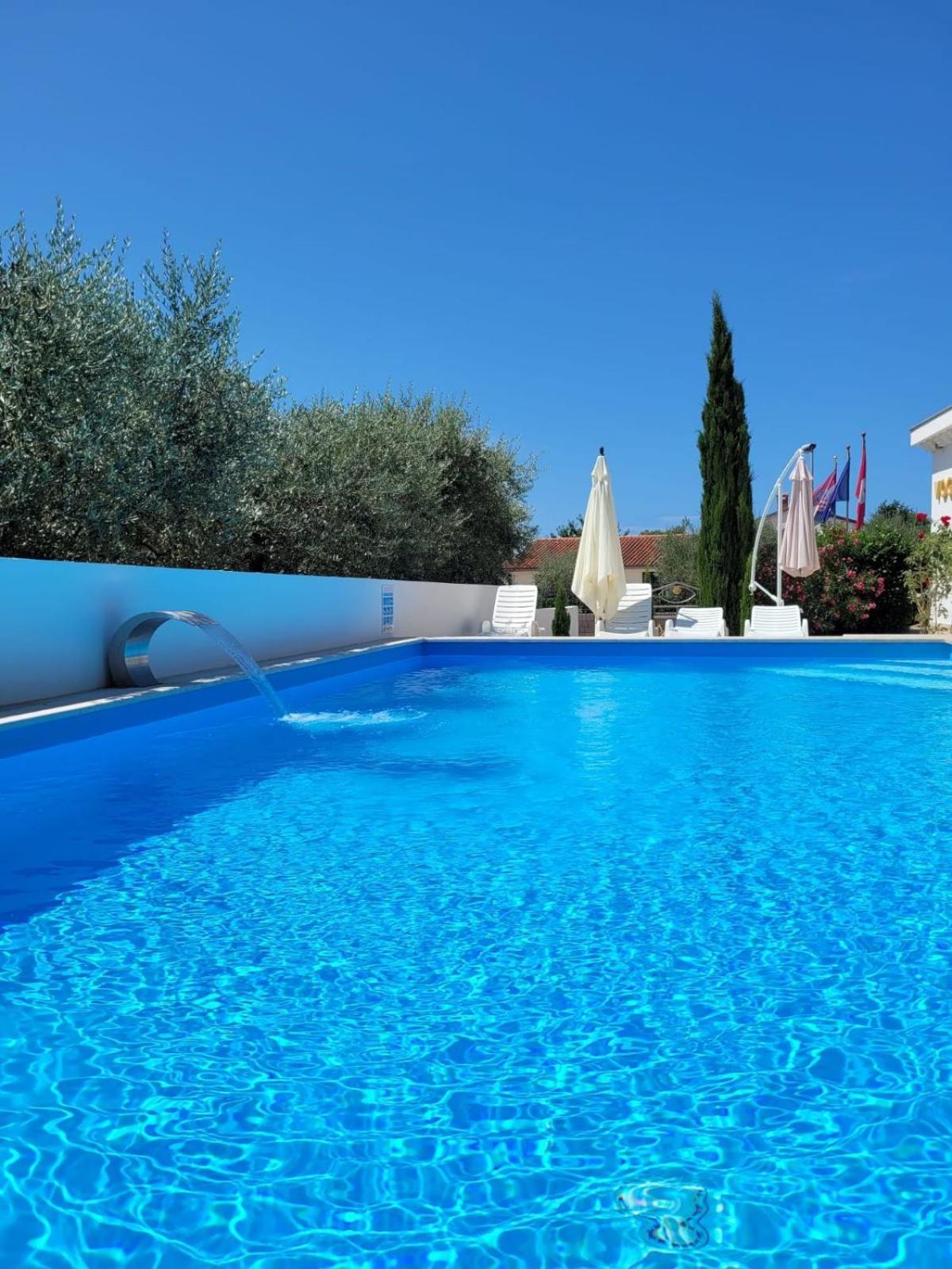Residence Vogt Porec Esterno foto